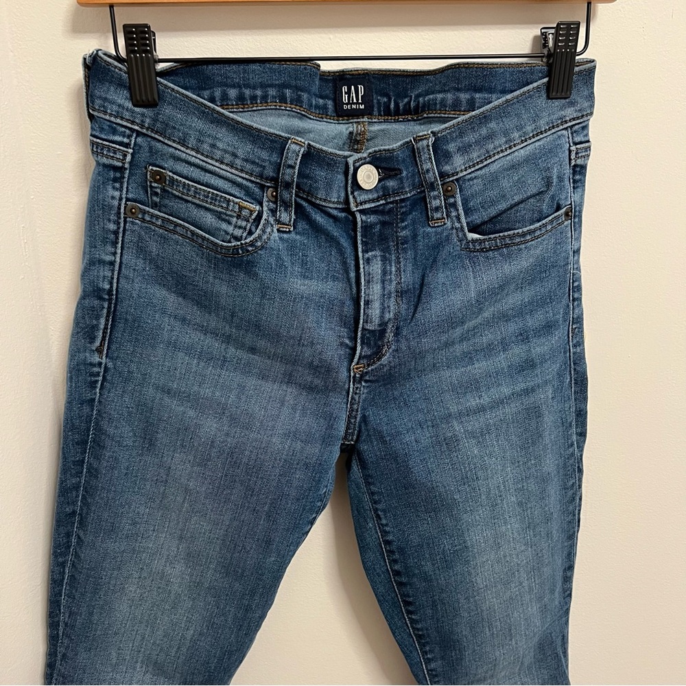 GAP Women's Classic Denim - True Skinny Jeans